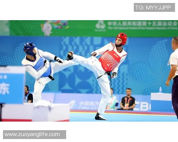 会跆拳道的男足球星展现体育多才多艺魅力 兼具力量与技巧的全能运动员